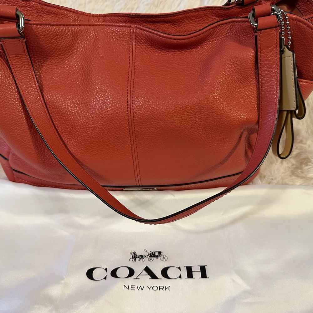Coach soft leather Handbag in great pre loved condition